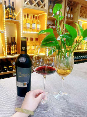 高新区衡奥酒业销售店 专业酒业销售与服务